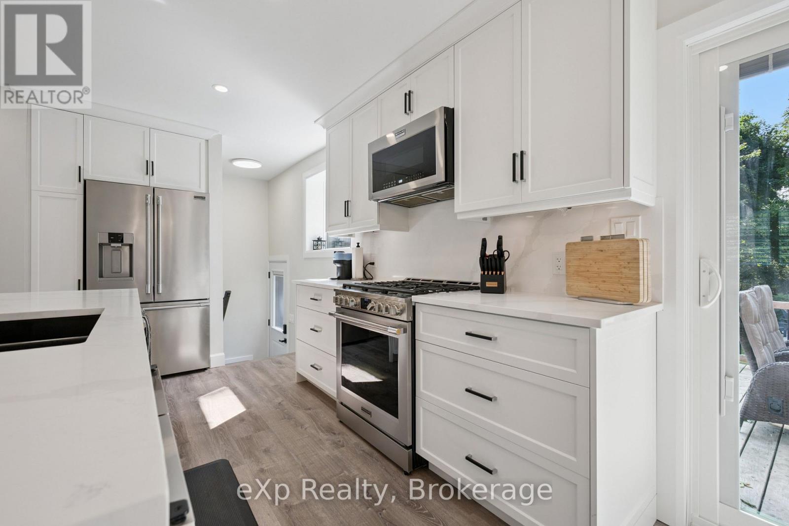 836 BON ACCORD STREET - 14