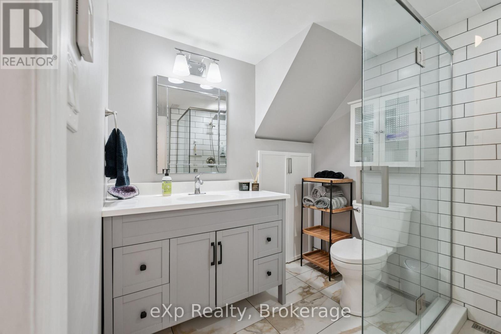 836 BON ACCORD STREET - 34