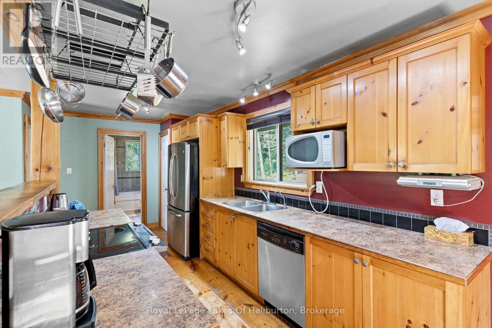 1329 GELERT ROAD - 13