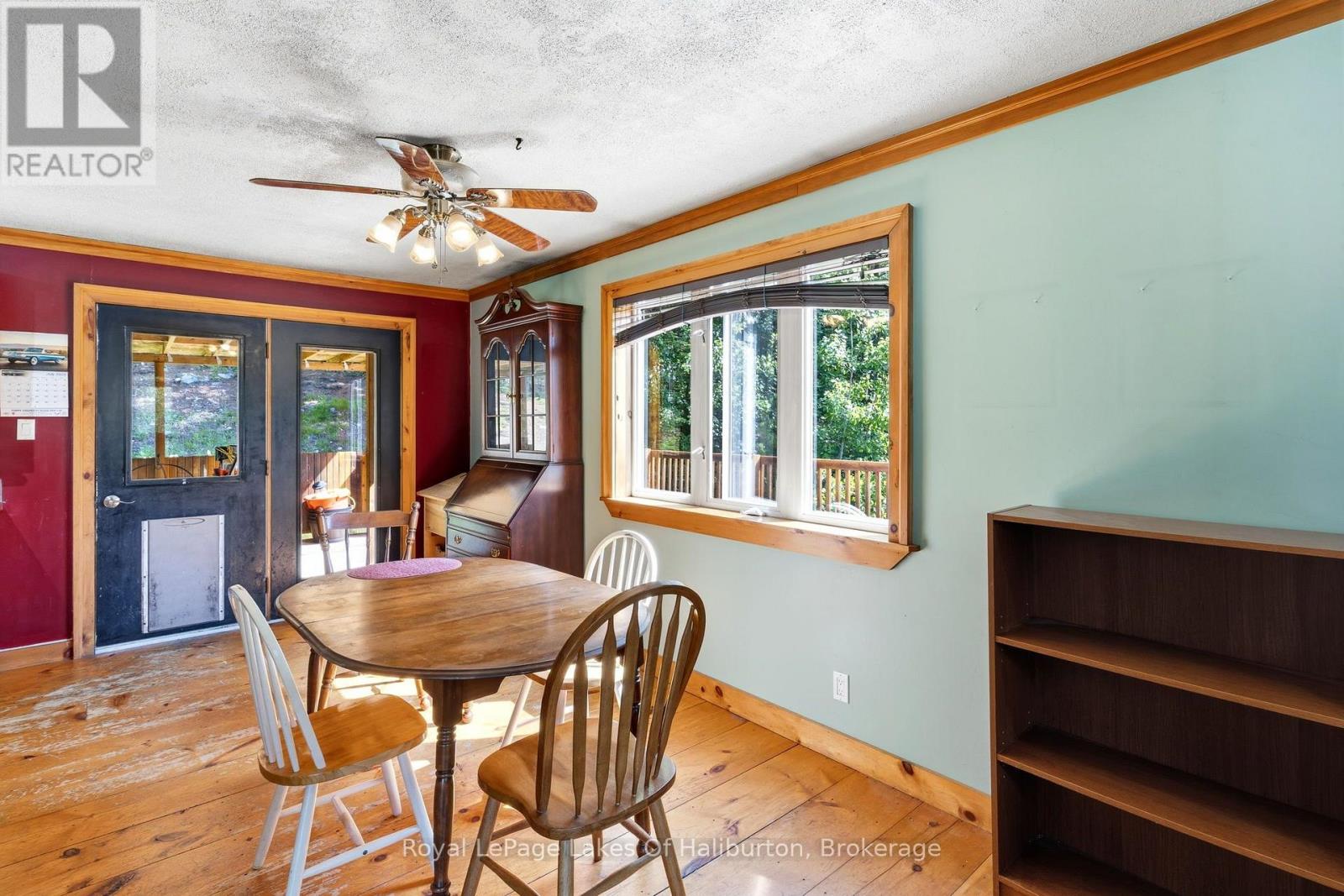 1329 GELERT ROAD - 14