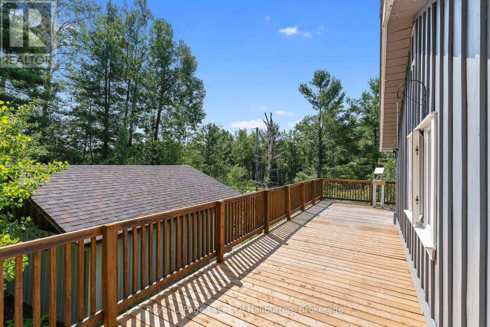 1329 GELERT ROAD - 20