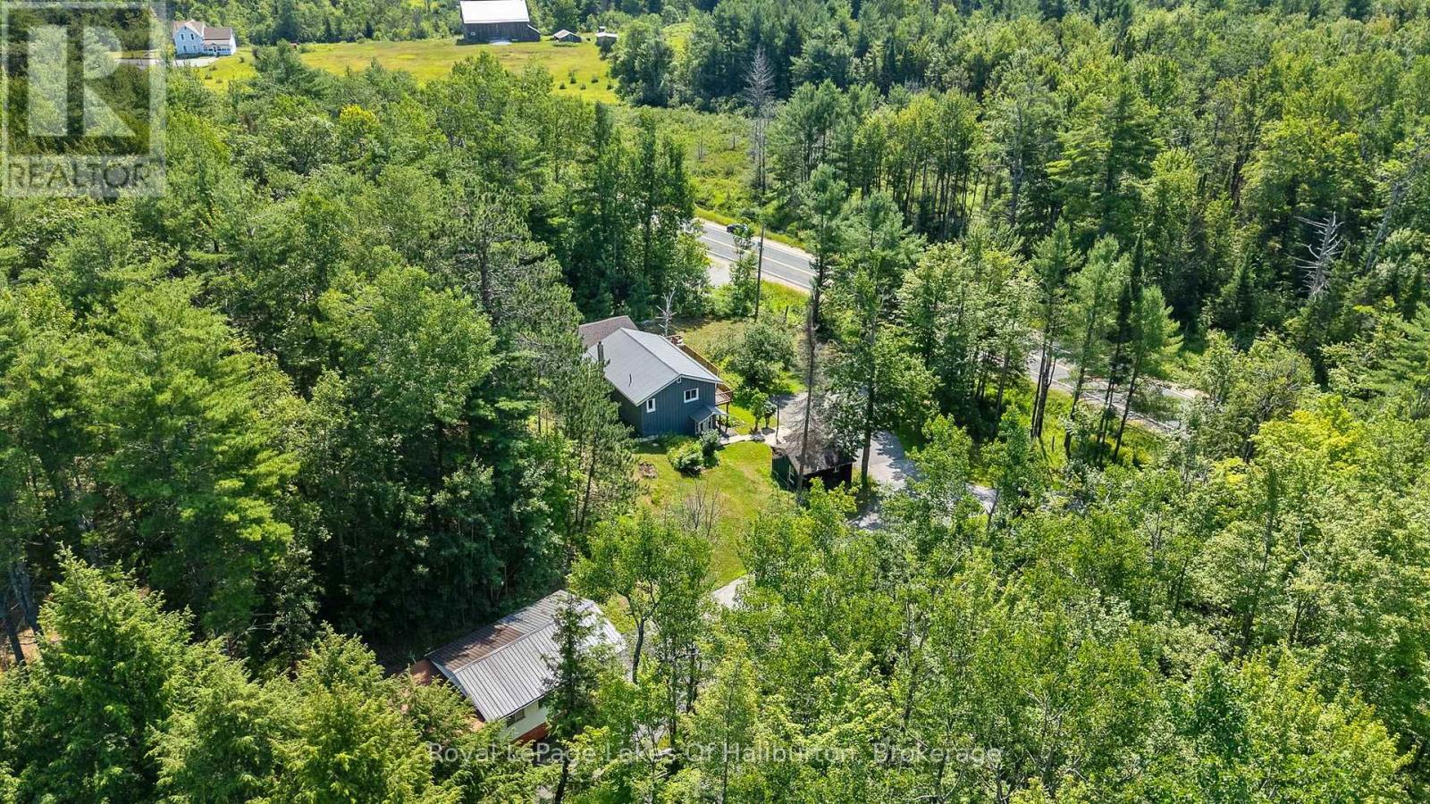 1329 GELERT ROAD - 39
