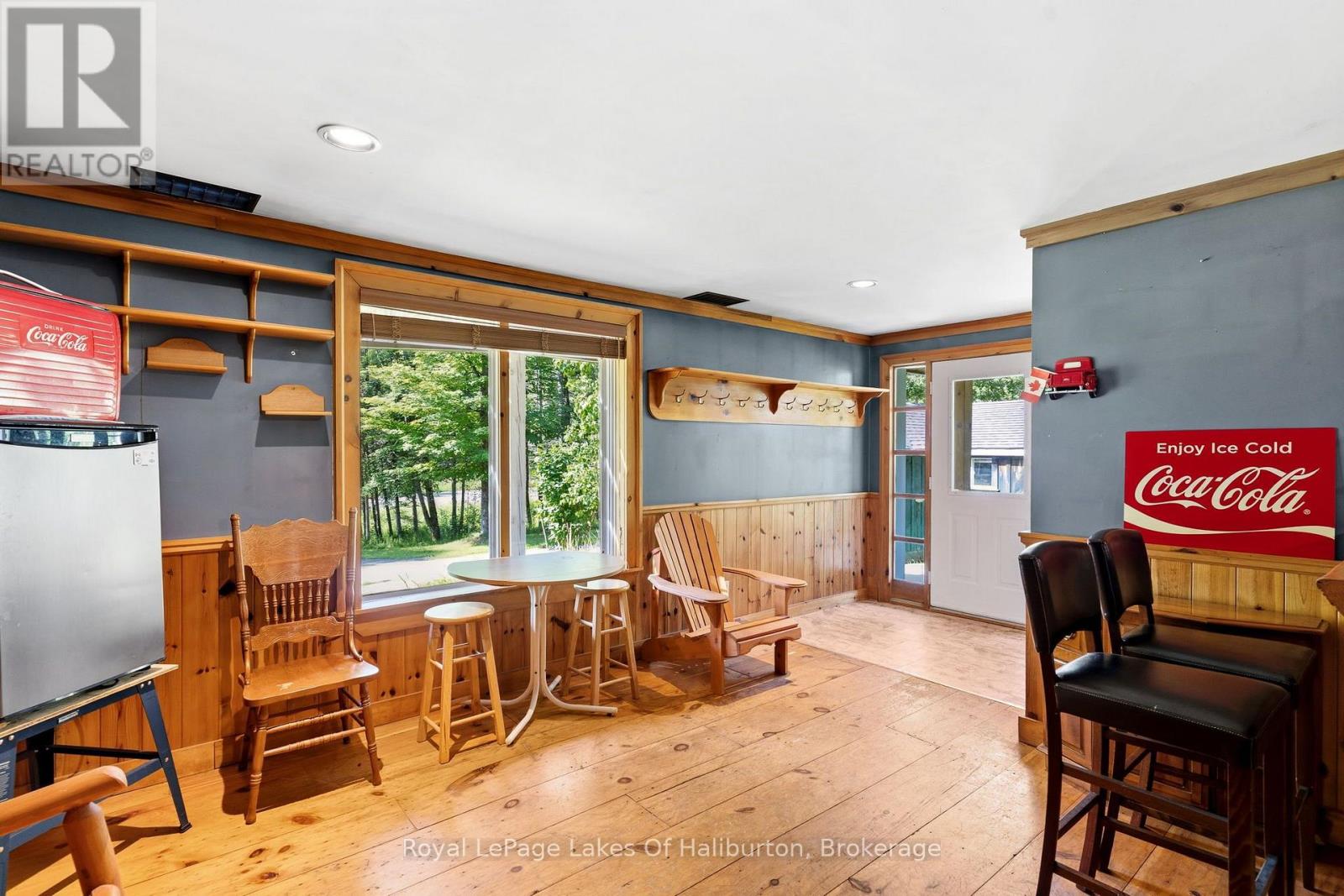1329 GELERT ROAD - 5