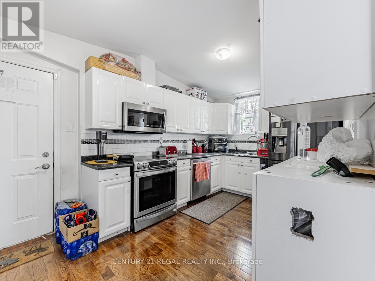 160 BRUCE STREET - 10