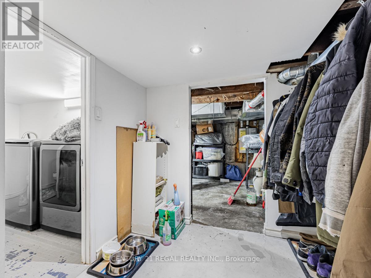 160 BRUCE STREET - 24