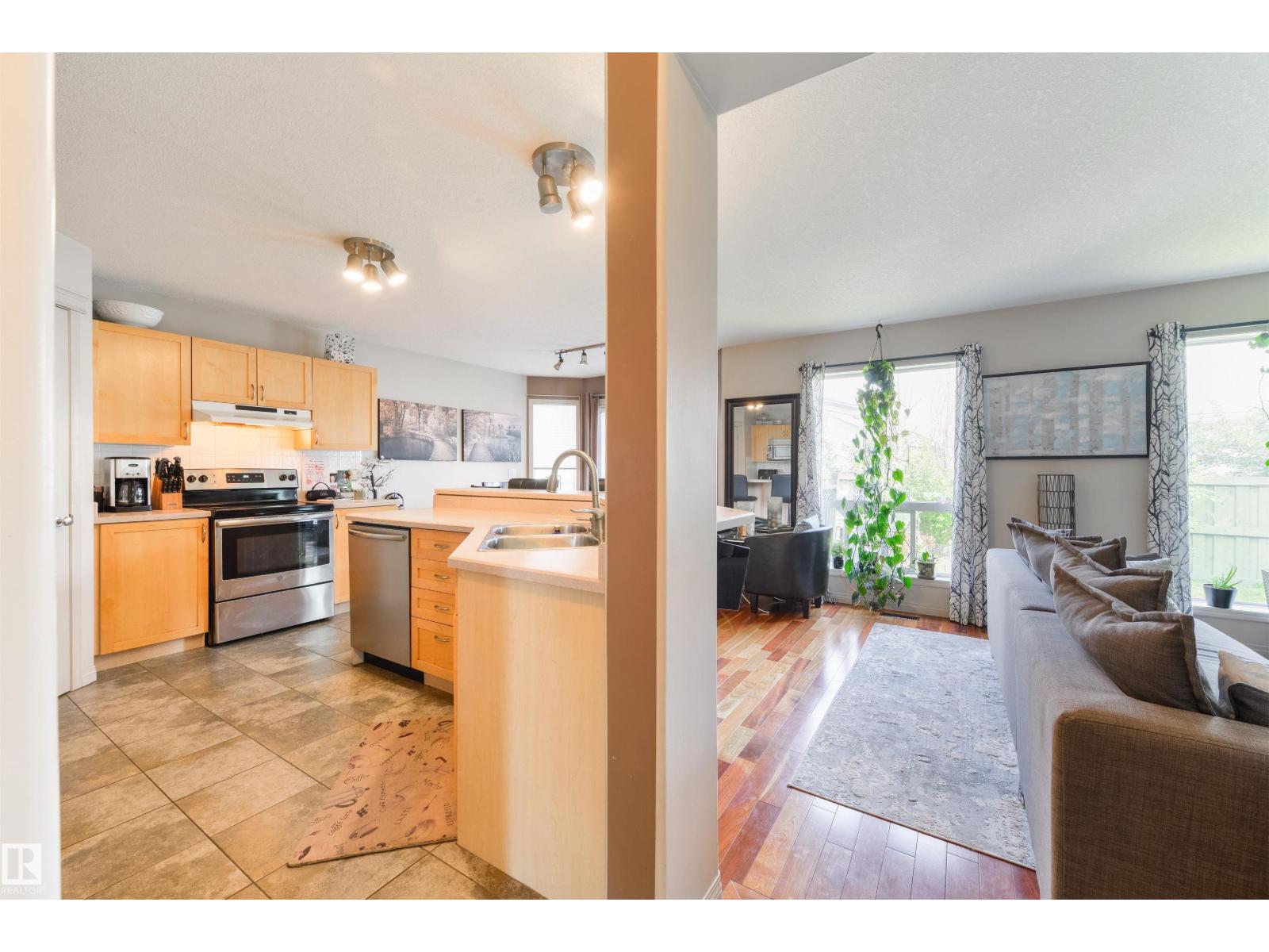 1211 HENWOOD PL NW - 10