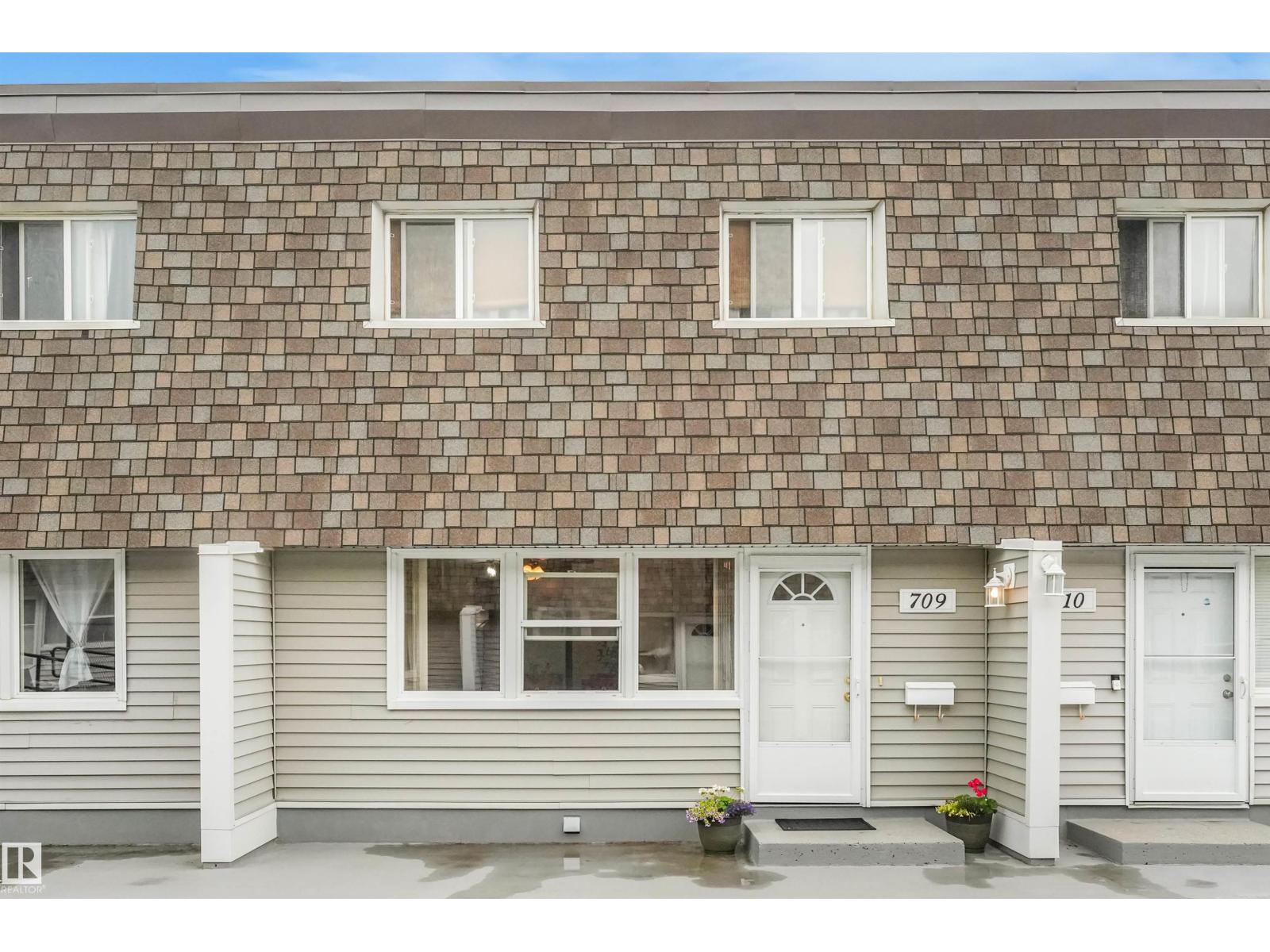 709 VILLAGE ON THE GREEN GR NW - 20