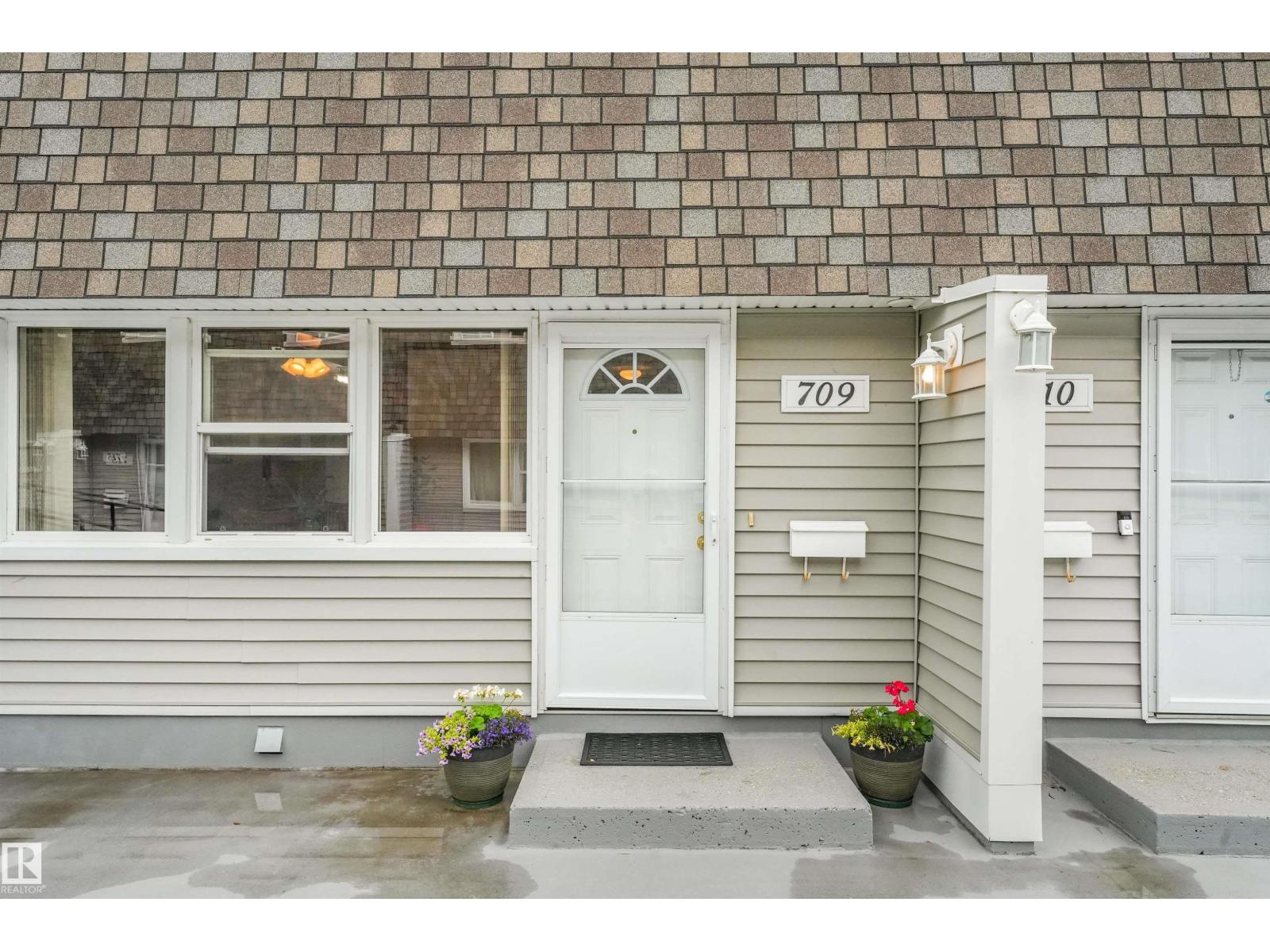 709 VILLAGE ON THE GREEN GR NW - 21