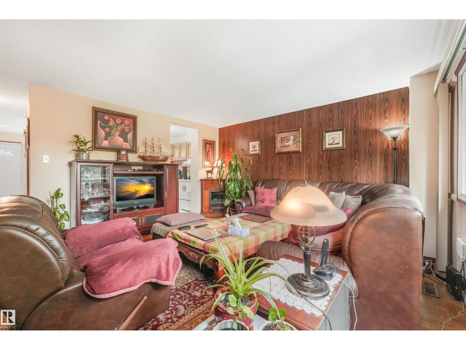 709 VILLAGE ON THE GREEN GR NW - 38