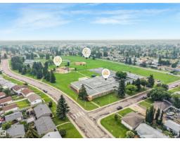 709 Village On The Green Gr Nw, Edmonton, AB T5A1H2 Photo 13