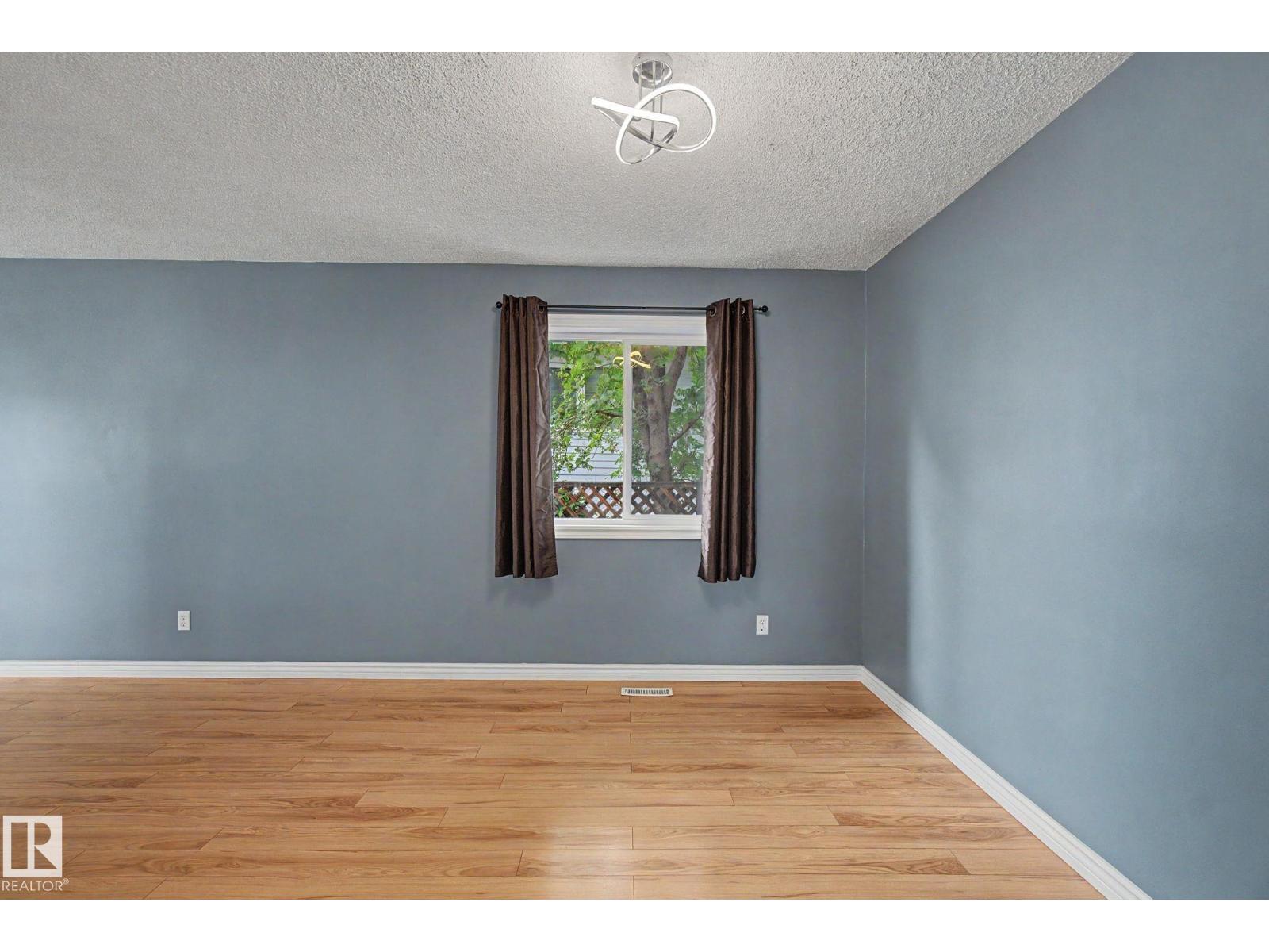 30 MATTHEW RD - 28