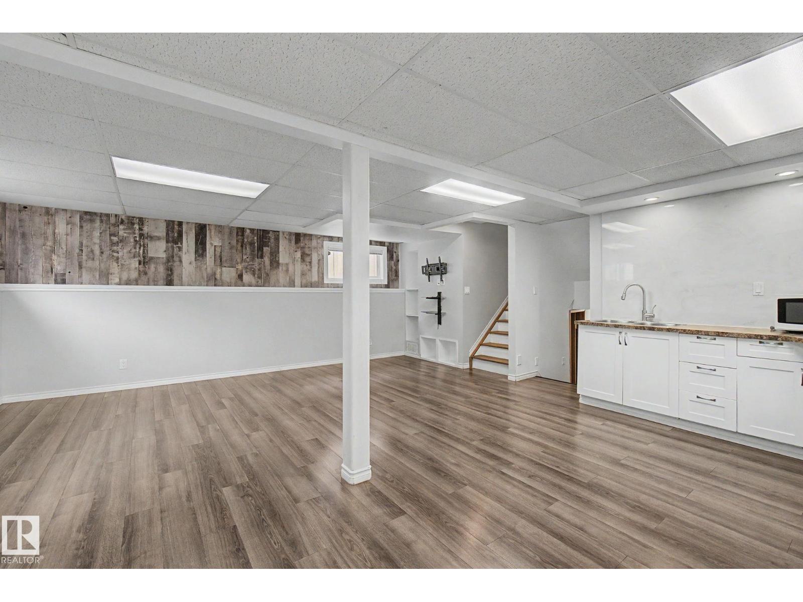 30 MATTHEW RD - 33