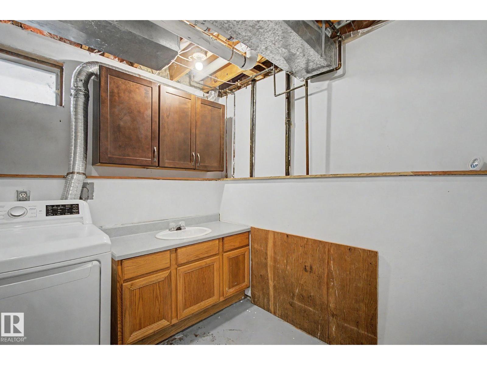 30 MATTHEW RD - 43