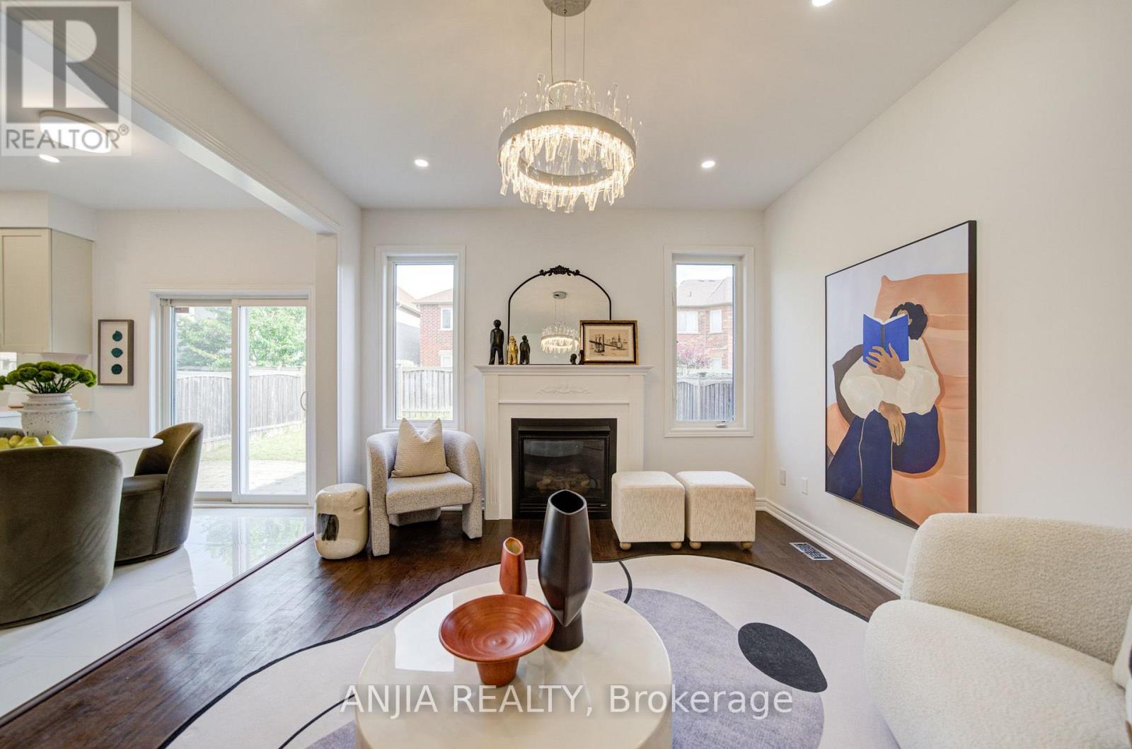 9 MIMOSA STREET - 14