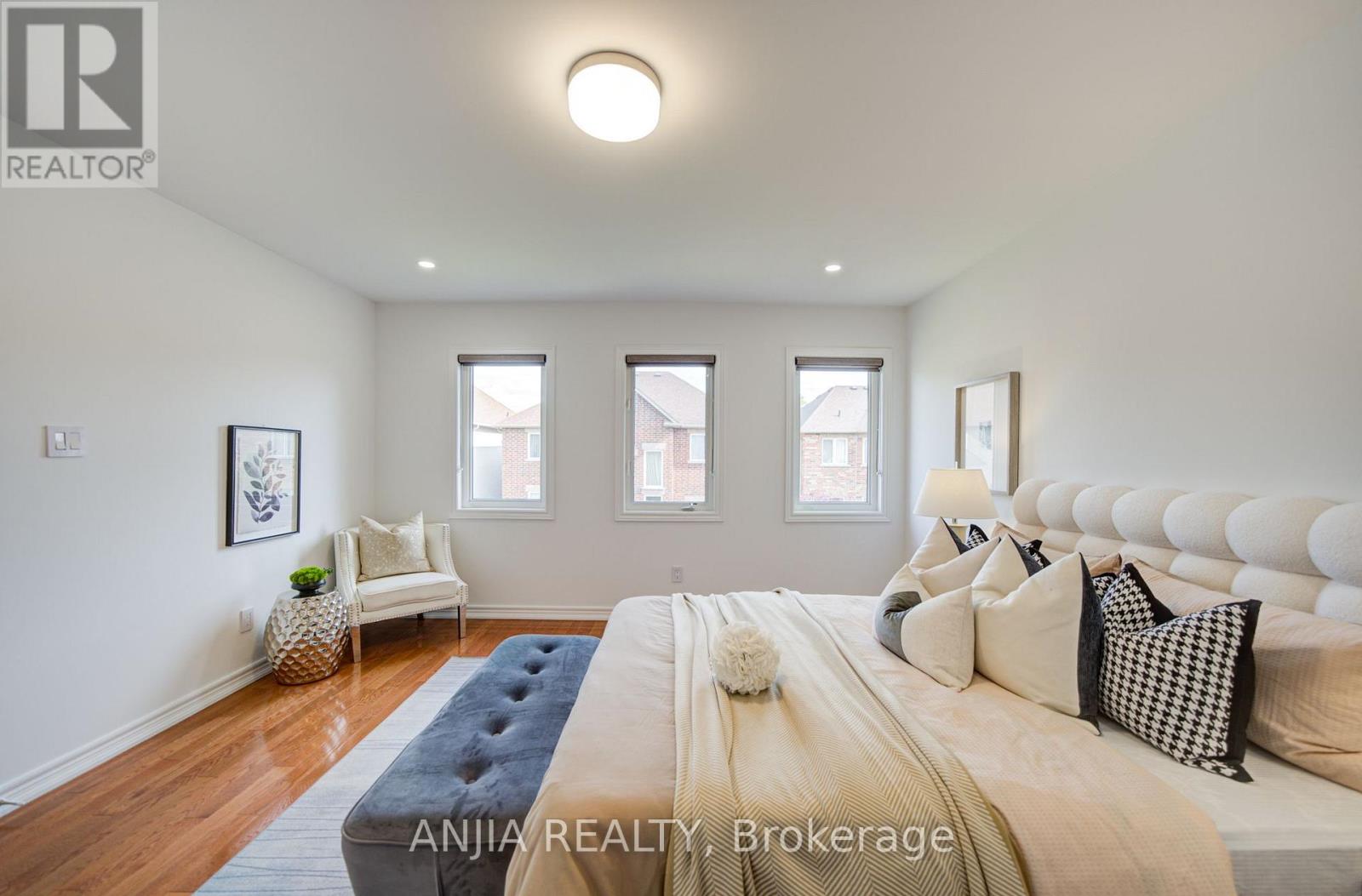 9 MIMOSA STREET - 24