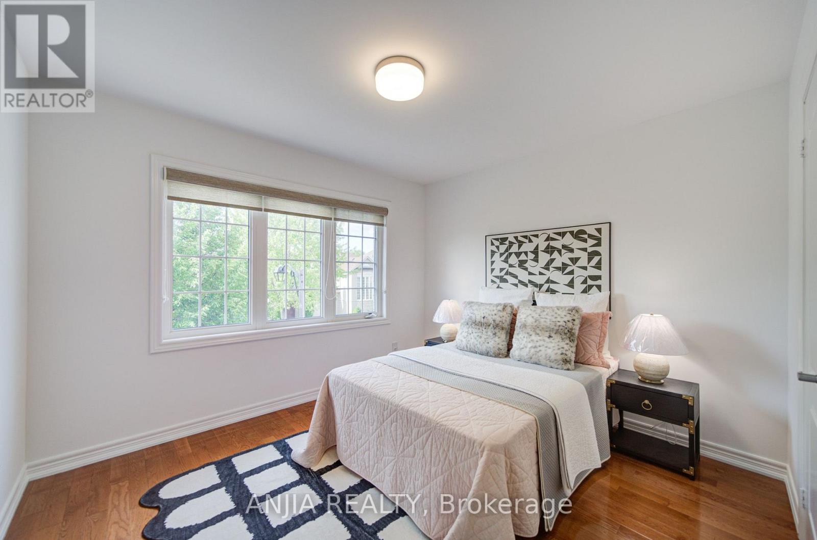 9 MIMOSA STREET - 27