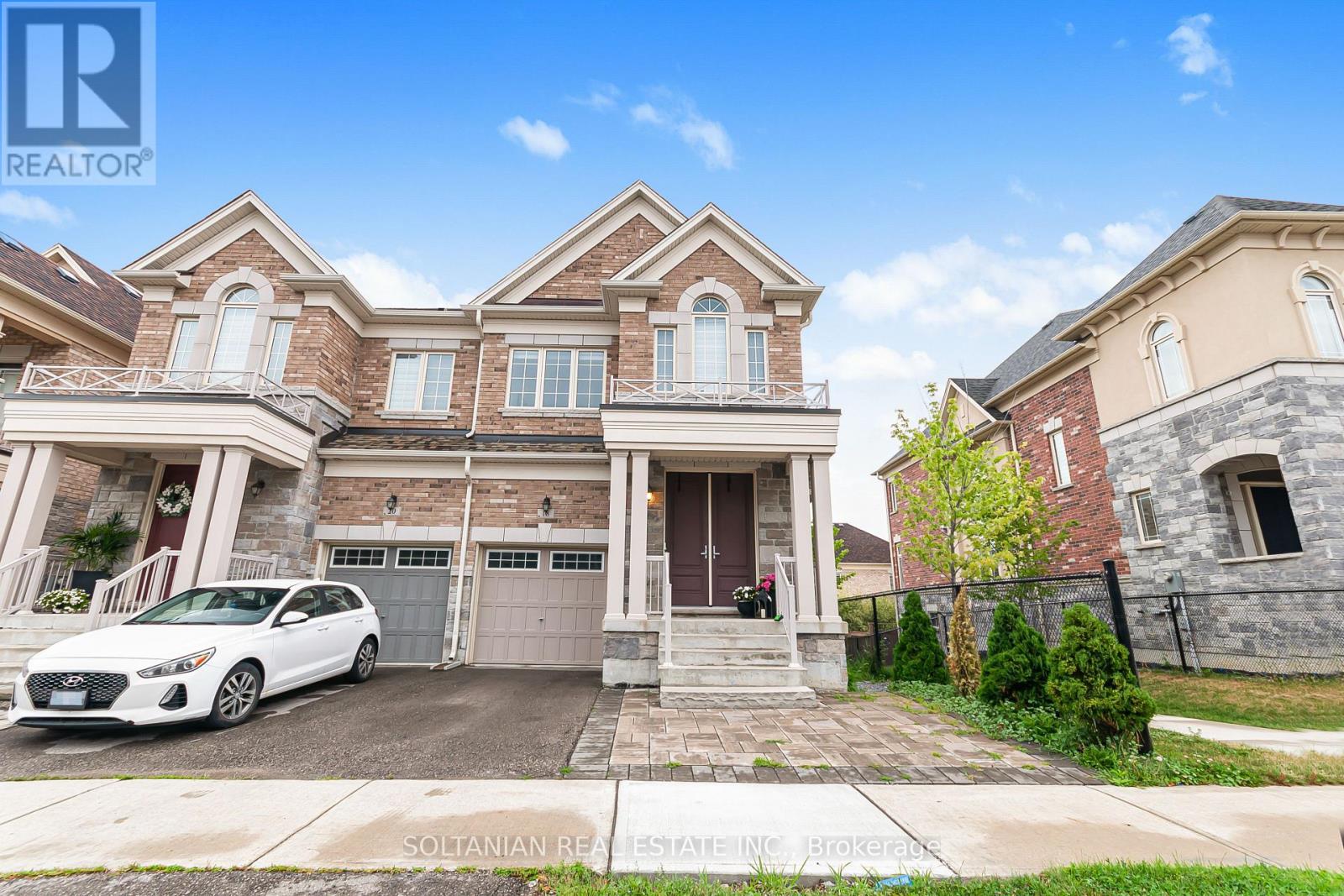 18 DRIZZEL CRESCENT - 1