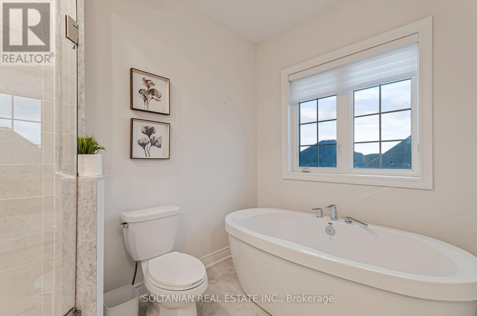 18 DRIZZEL CRESCENT - 14