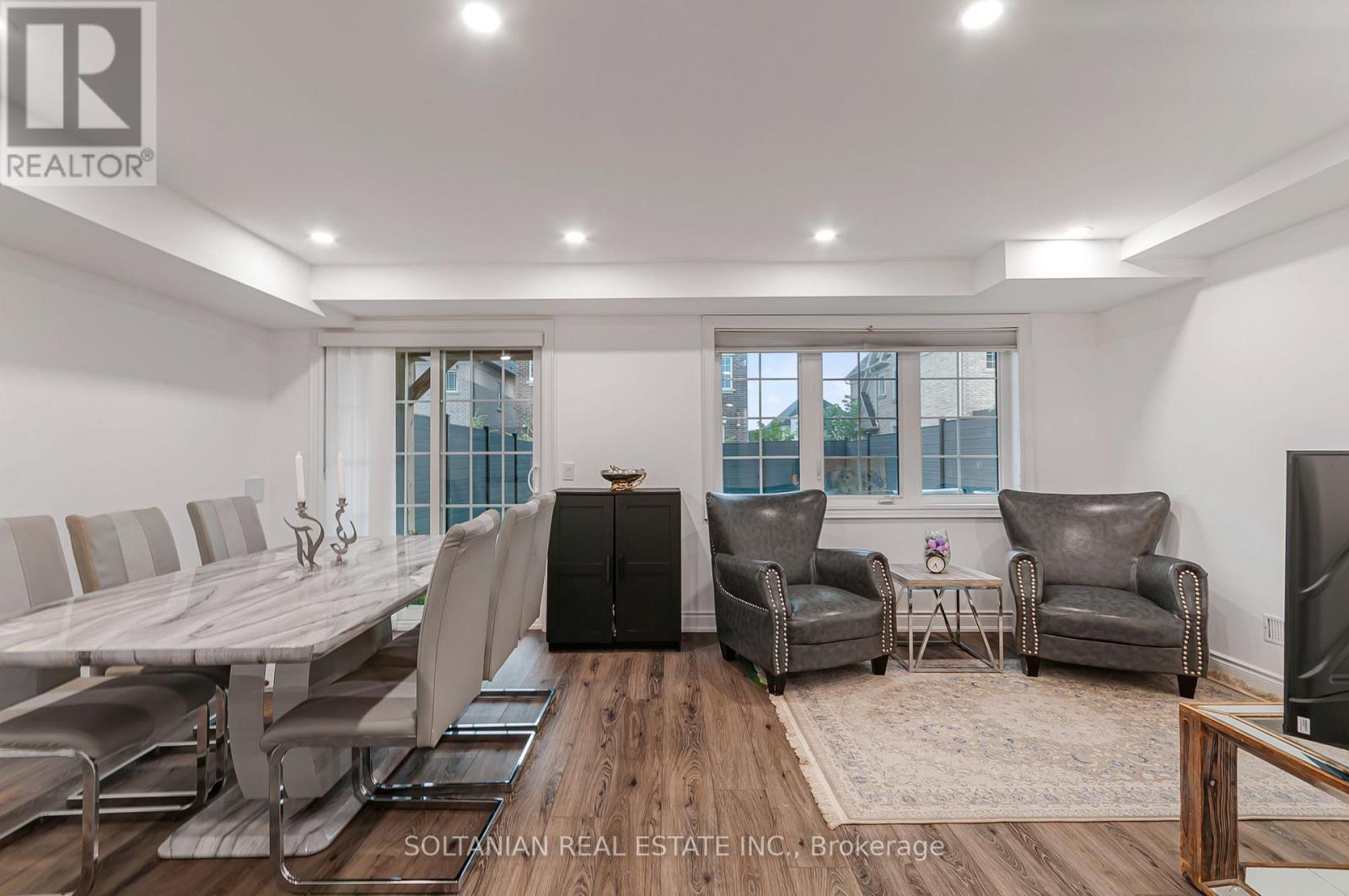 18 DRIZZEL CRESCENT - 23