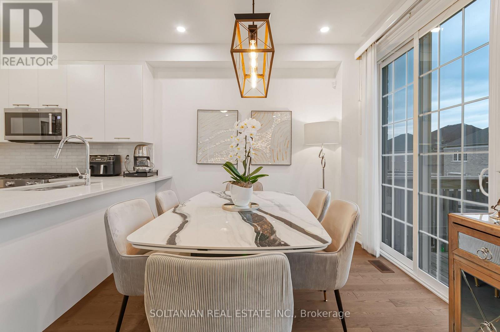 18 DRIZZEL CRESCENT - 8