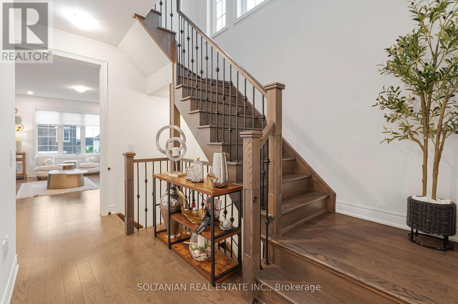 18 DRIZZEL CRESCENT - 9