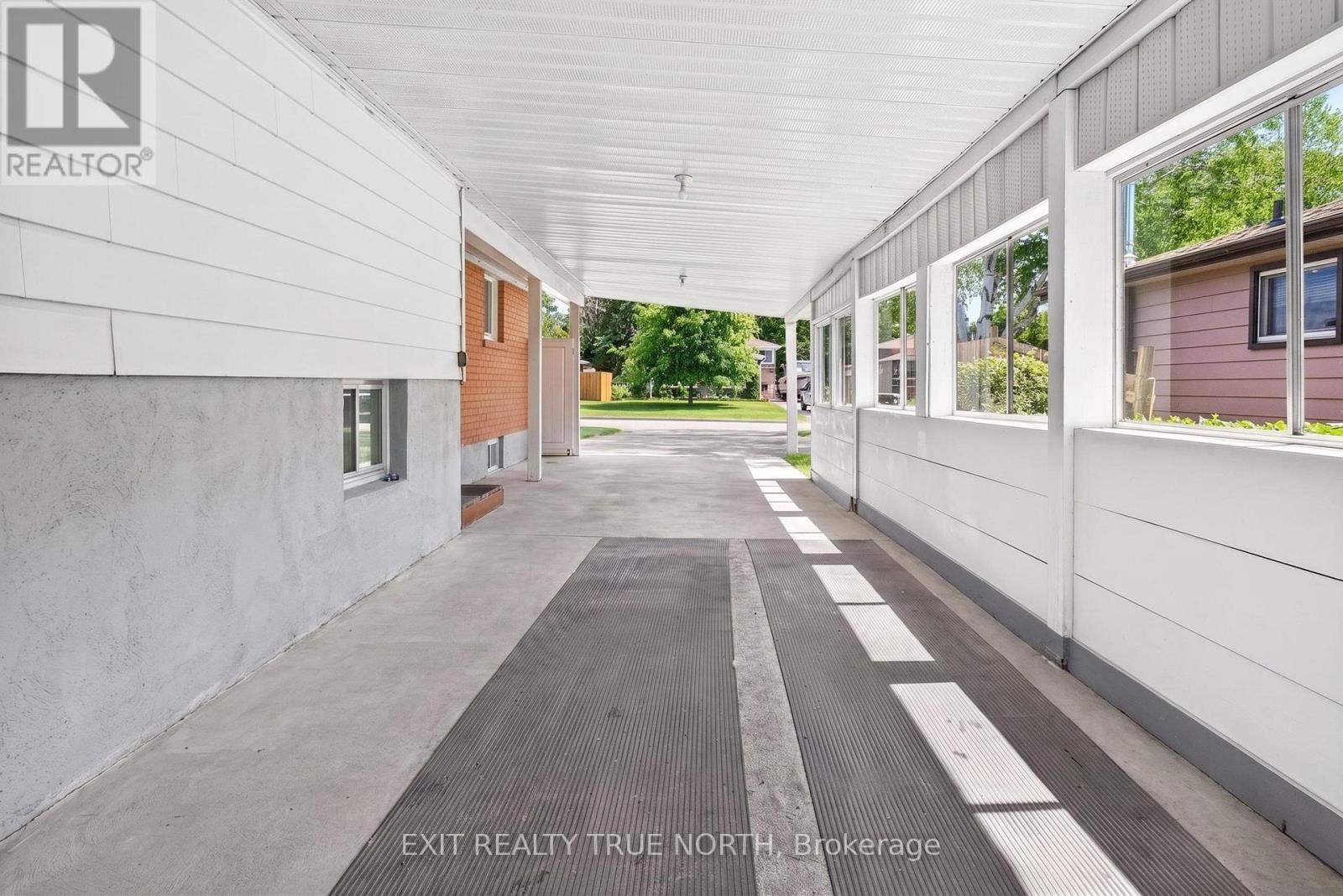 1053 GLEN BOGIE CRESCENT - 3