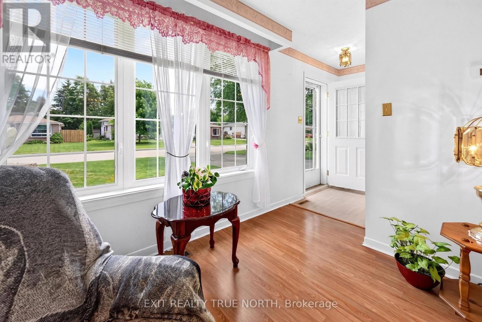 1053 GLEN BOGIE CRESCENT - 7
