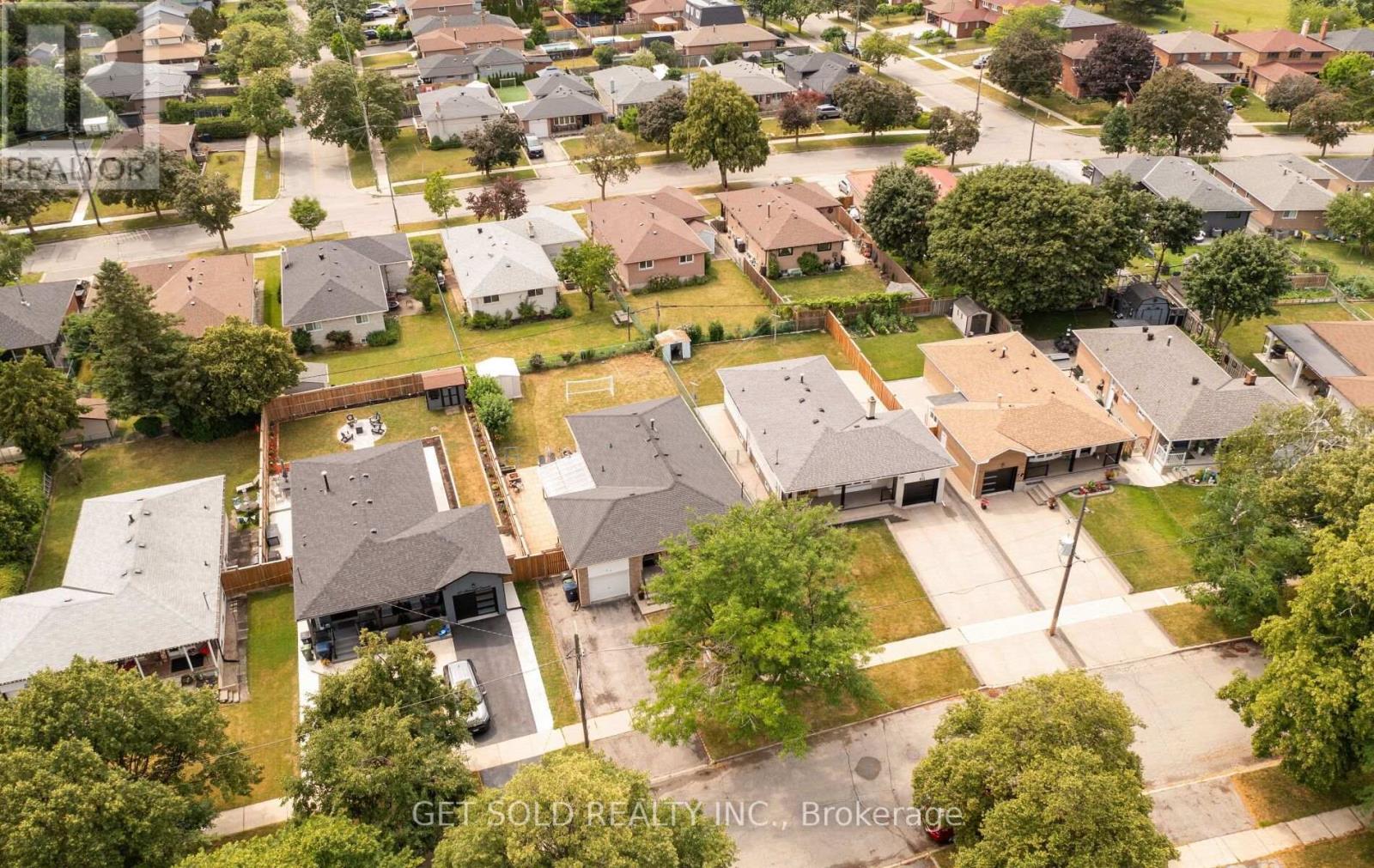44 MANCROFT CRESCENT - 38