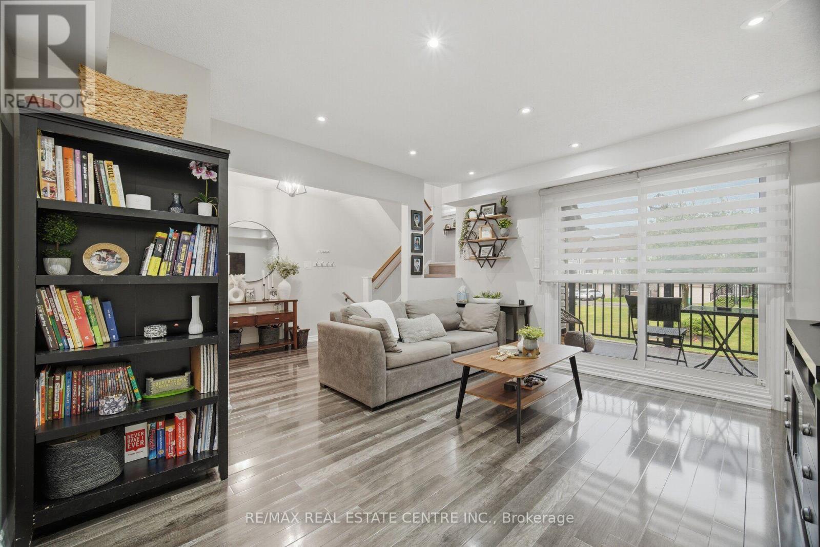 #15 6780 FORMENTERA AVENUE - Image 11