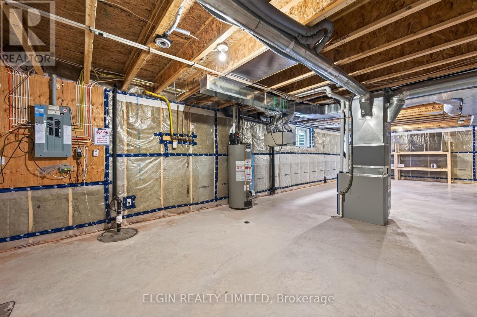 9 ASHBERRY PLACE - 24