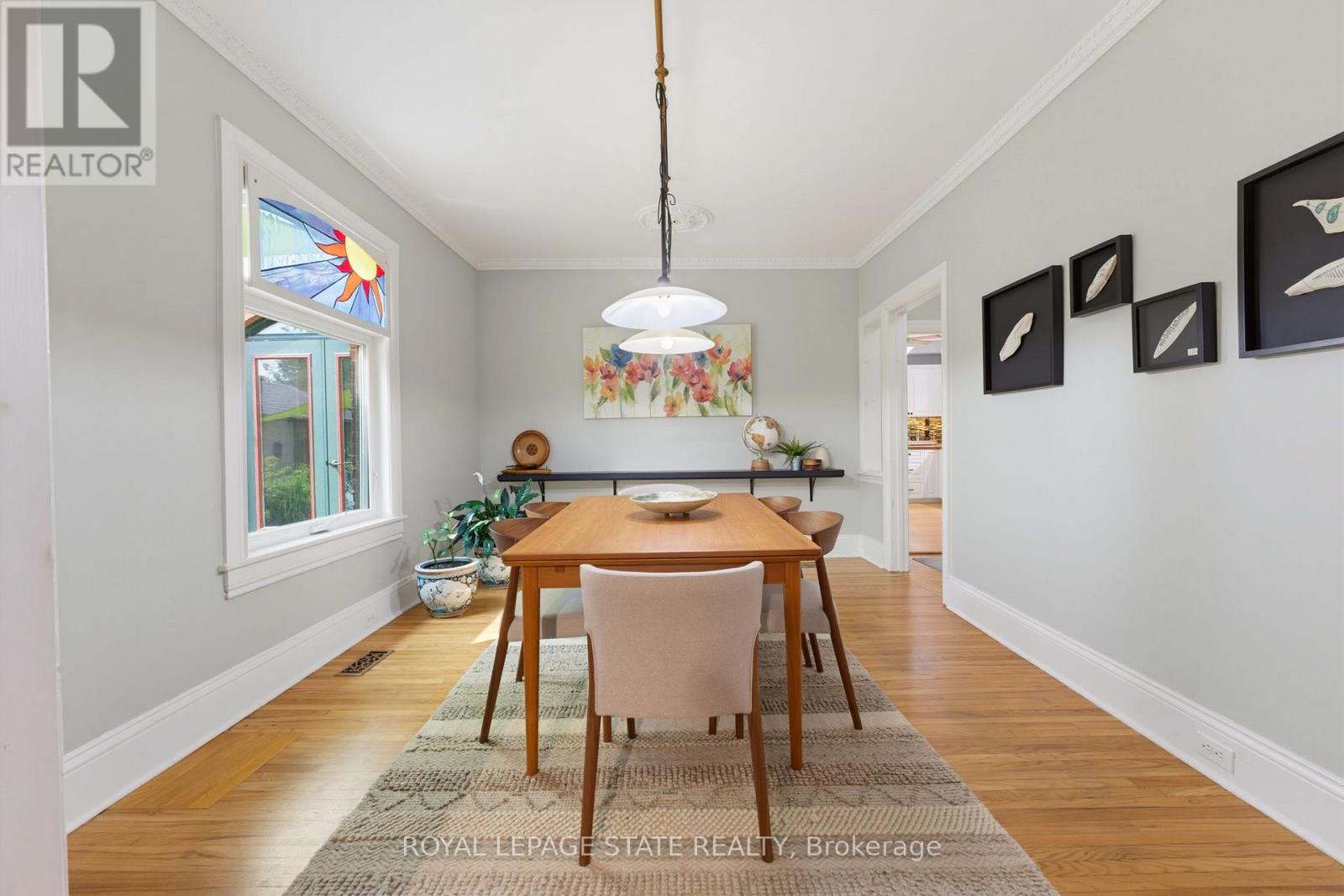 109 VICTORIA STREET - 9