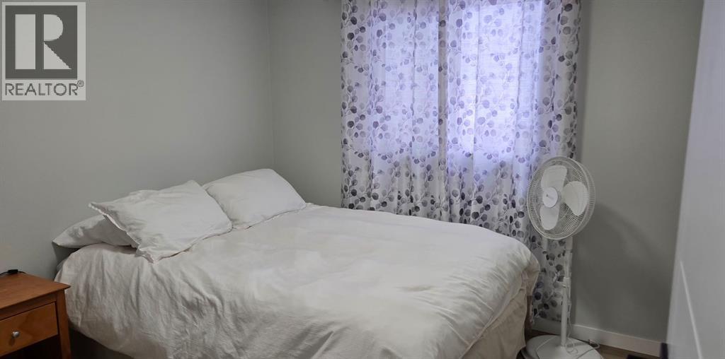 5113 A 54 Avenue - 6