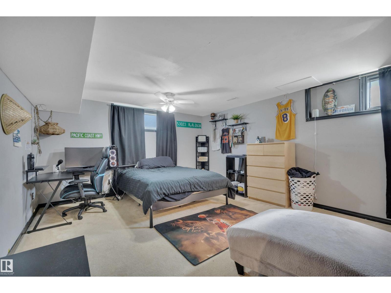 5411 44 Ave - 31