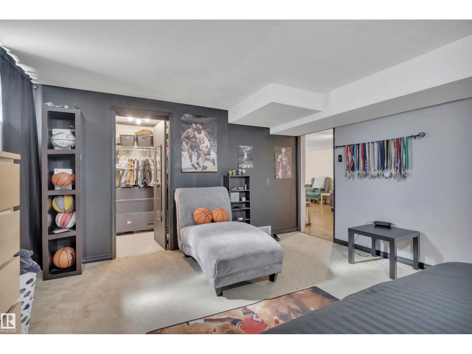 5411 44 Ave - 33