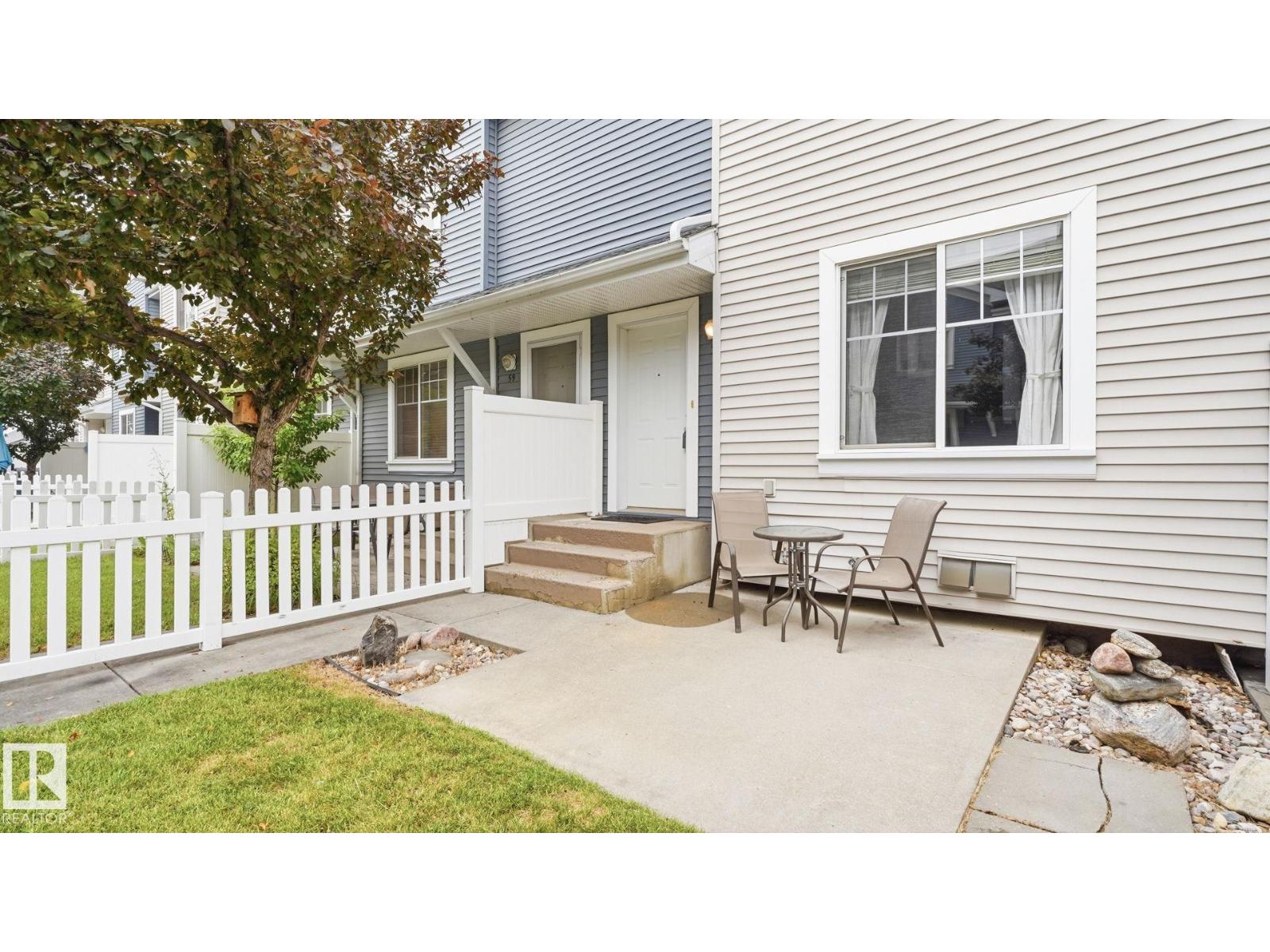 #58 8304 11 AV SW, Summerside, Edmonton photo 3