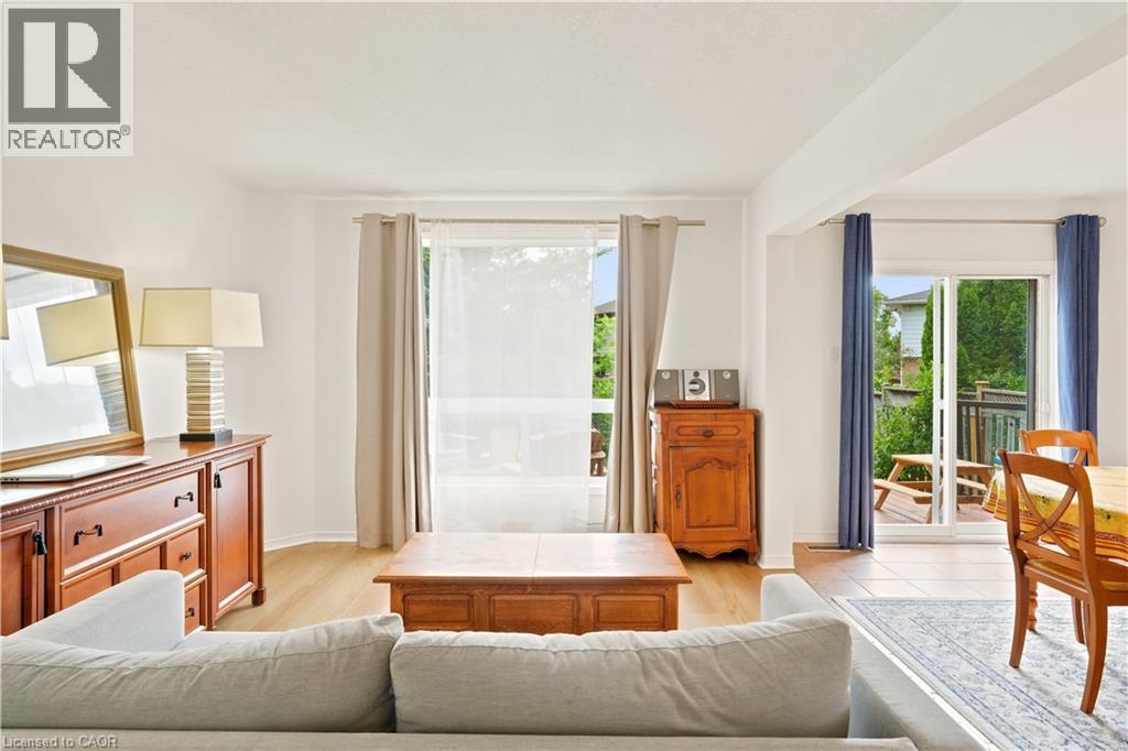 119 ROSSMORE Court - 19