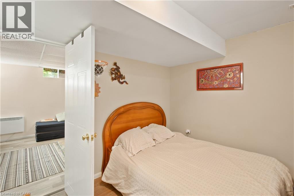 119 ROSSMORE Court - 44