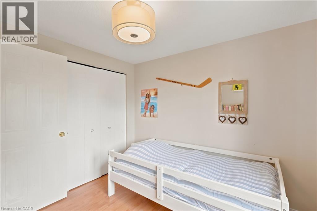 119 ROSSMORE Court - Image 33