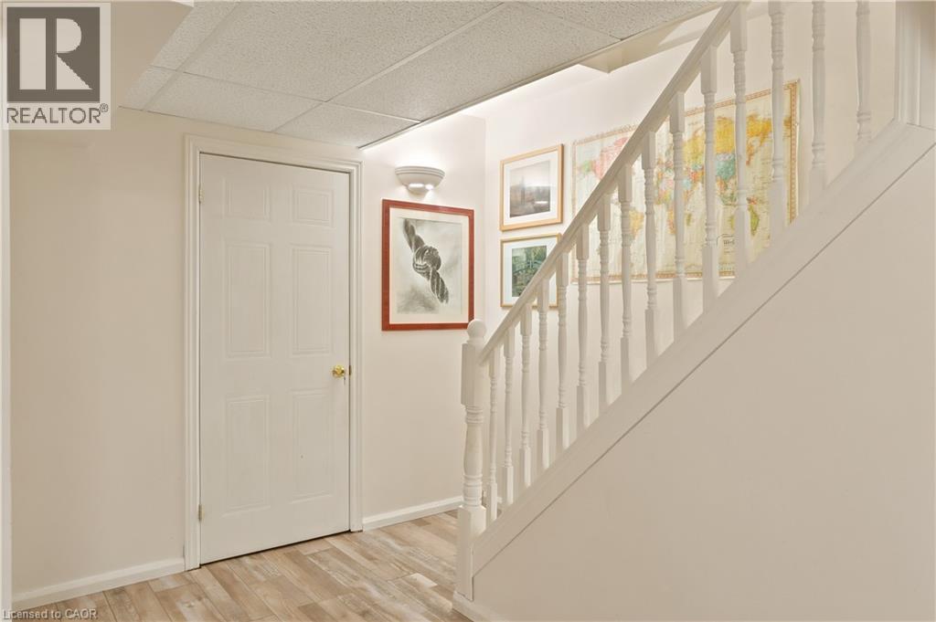 119 ROSSMORE Court - Image 36