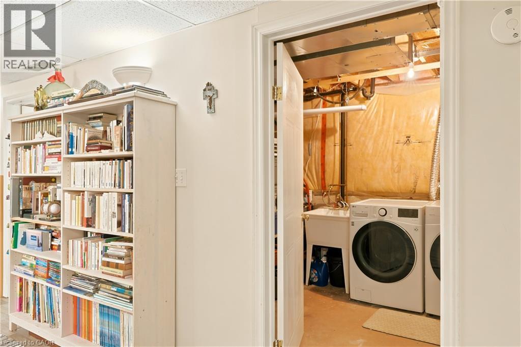 119 ROSSMORE Court - 38