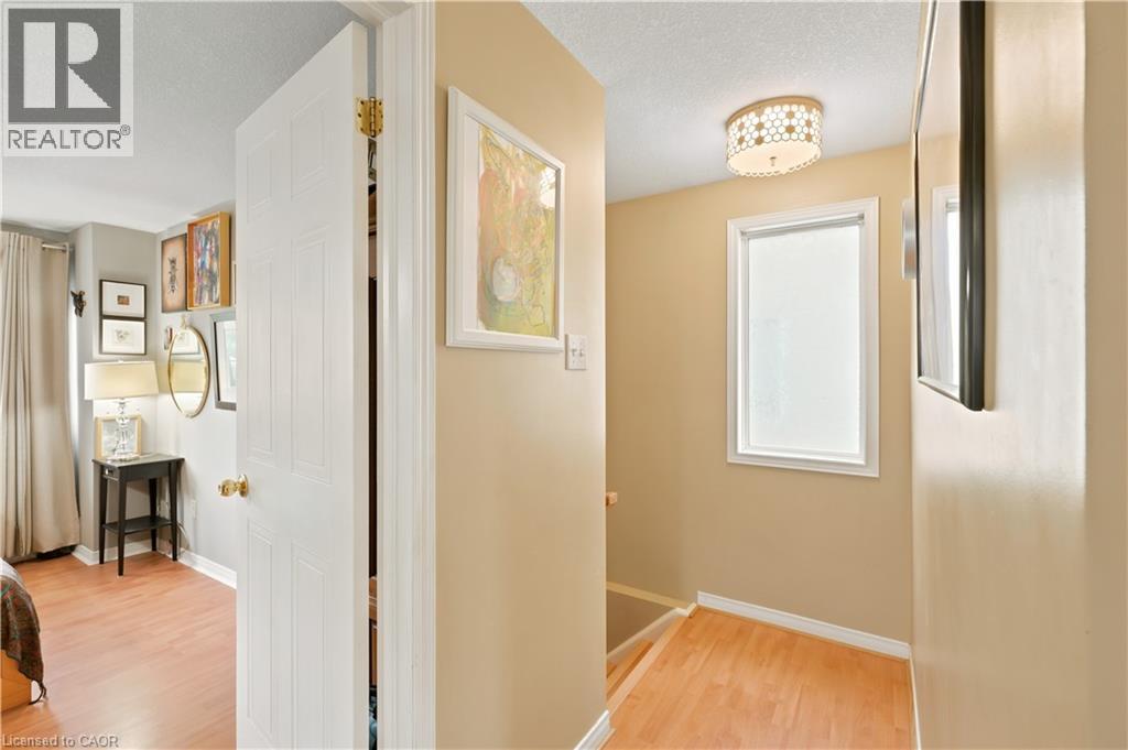 119 ROSSMORE Court - 21