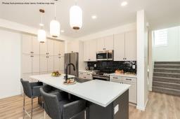 Great room - 74 Bear Creek Bay, Winnipeg, MB R3Y2H5 Photo 6