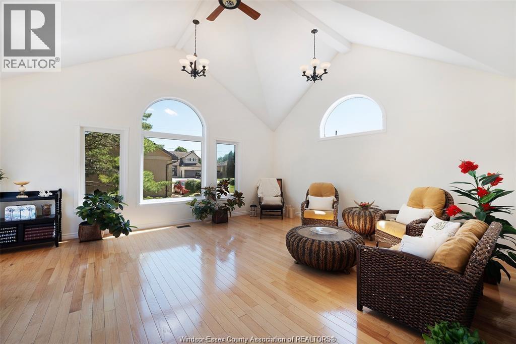 12862 RIVERSIDE - 38