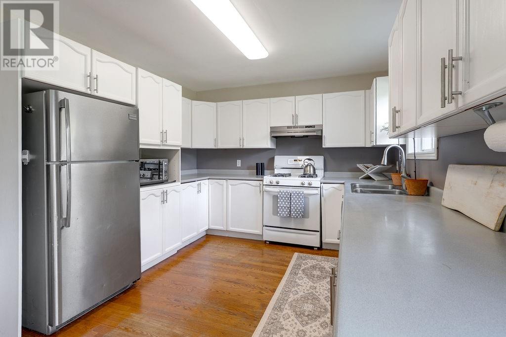 51 Lorraine Street - 11