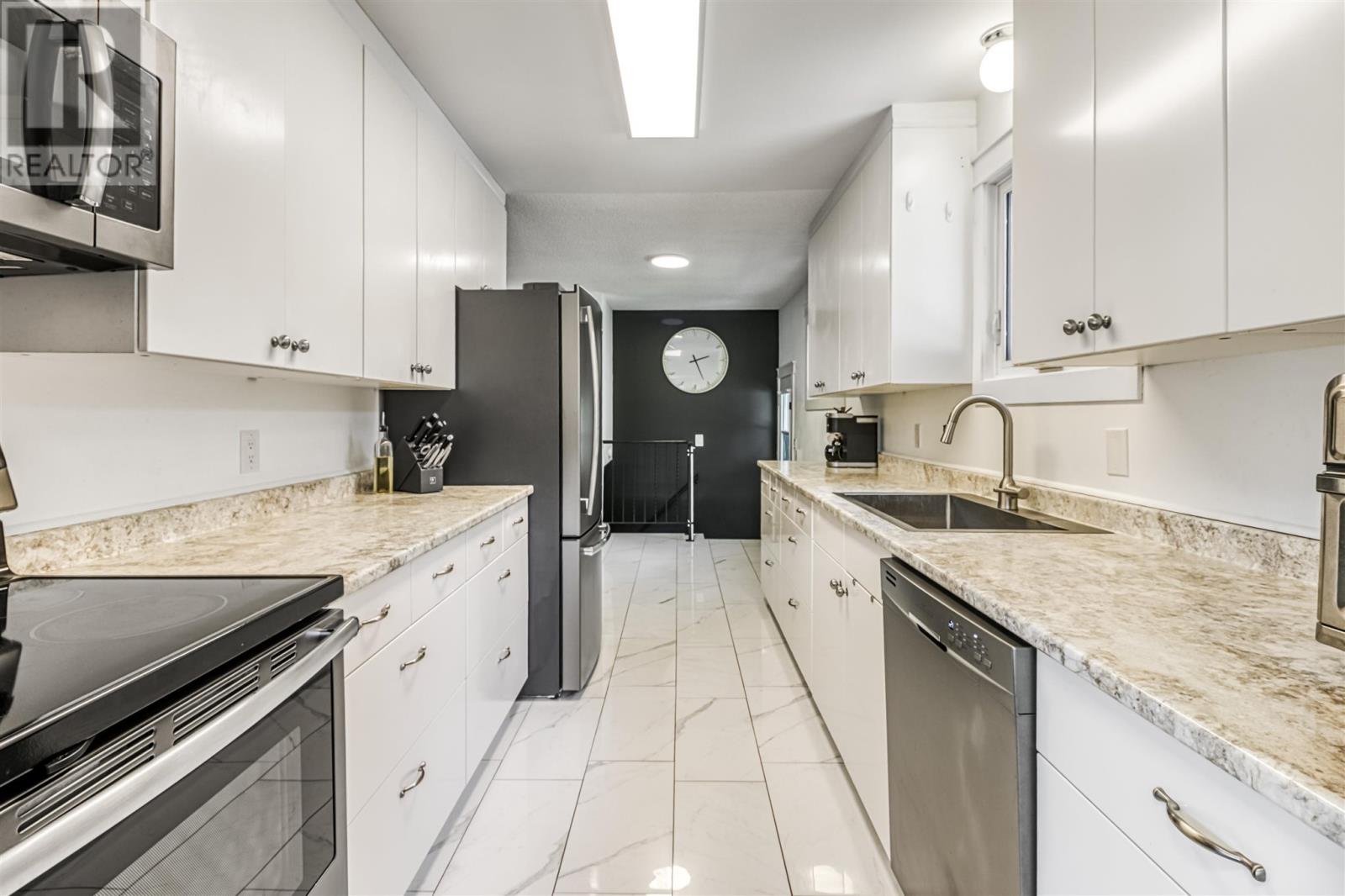25 Laprairie CRES - 12