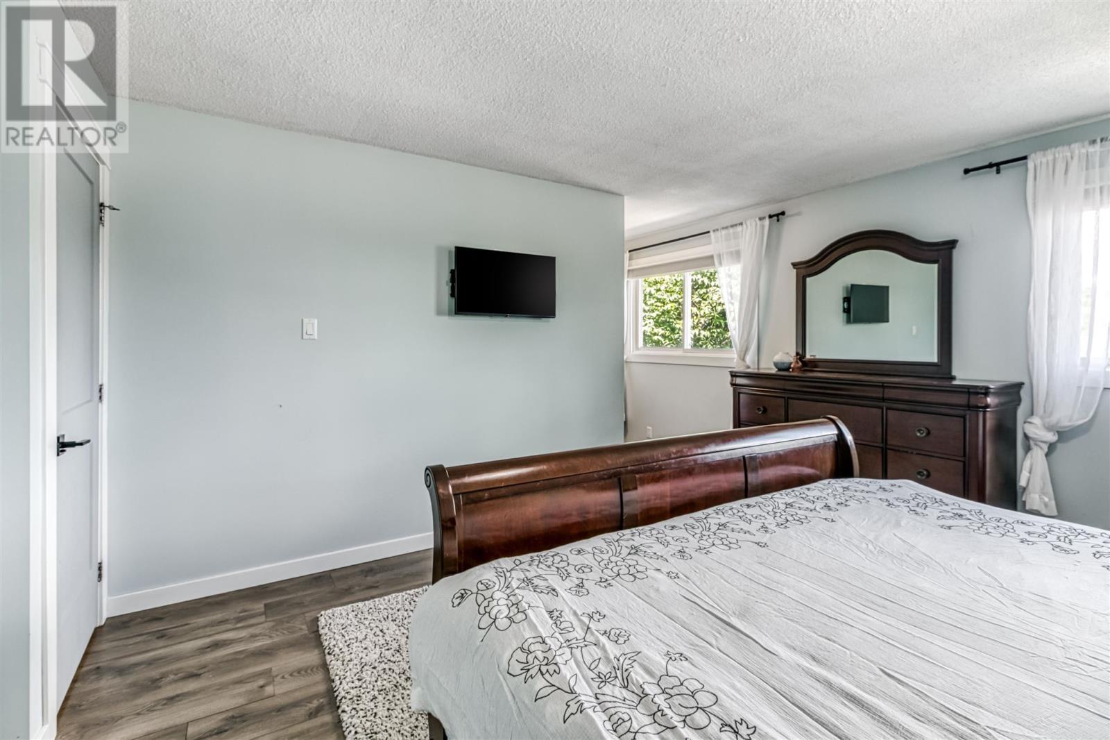 25 Laprairie CRES - 17