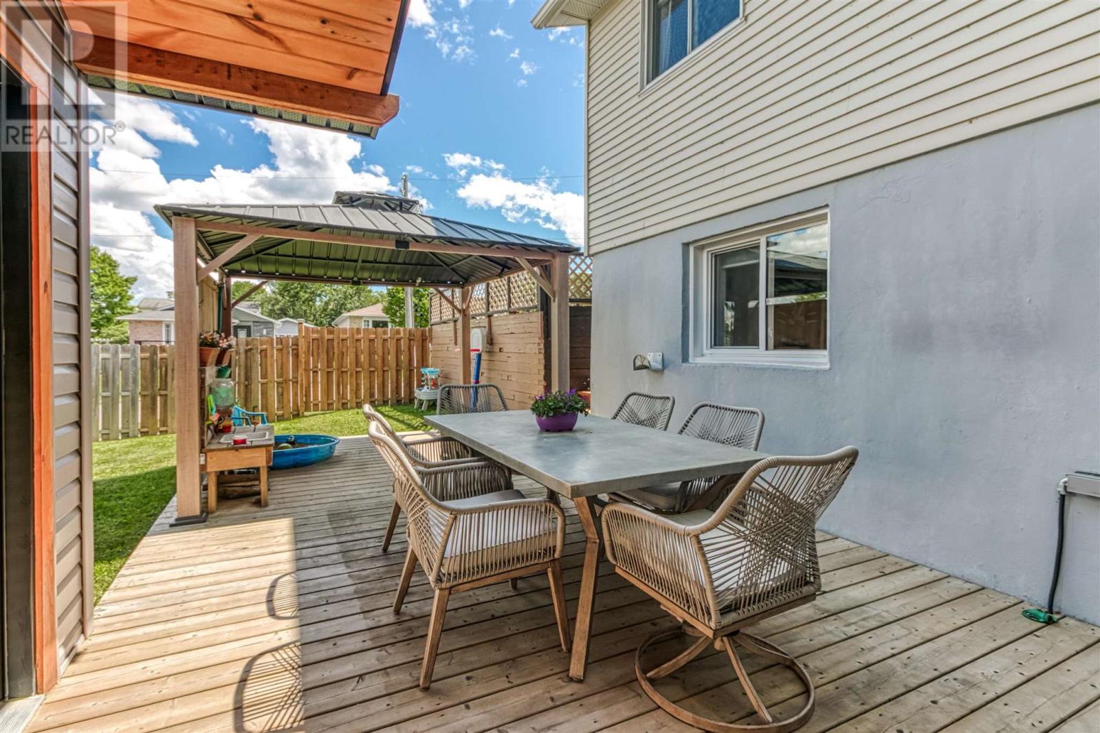 25 Laprairie CRES - 8