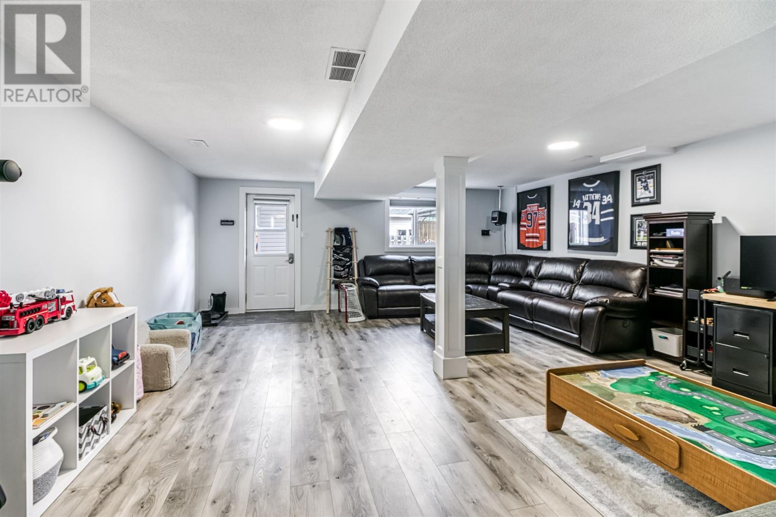 25 Laprairie CRES - Image 25