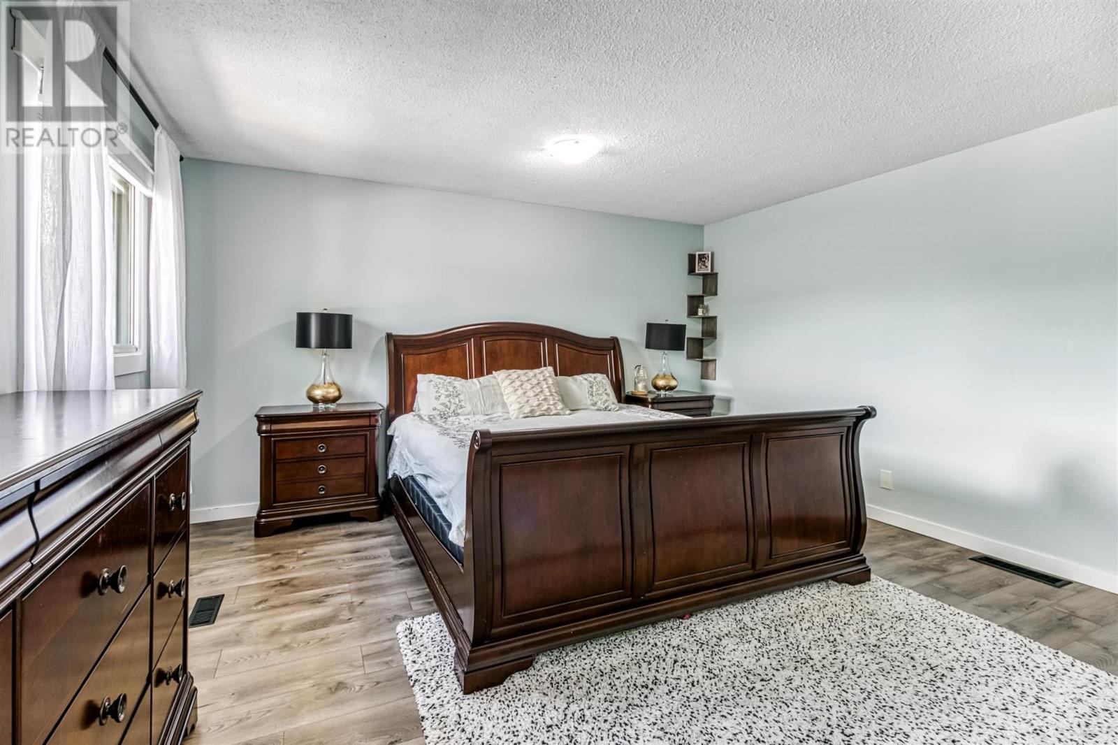 25 Laprairie CRES - 16