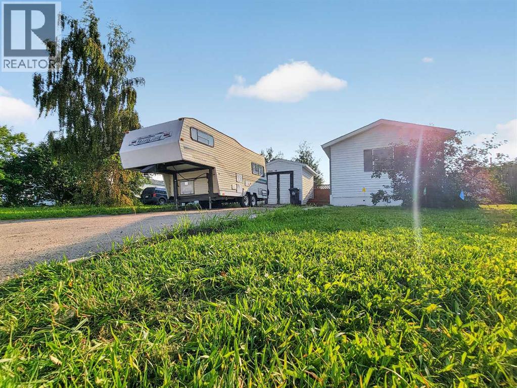 10826 98 Street - 1